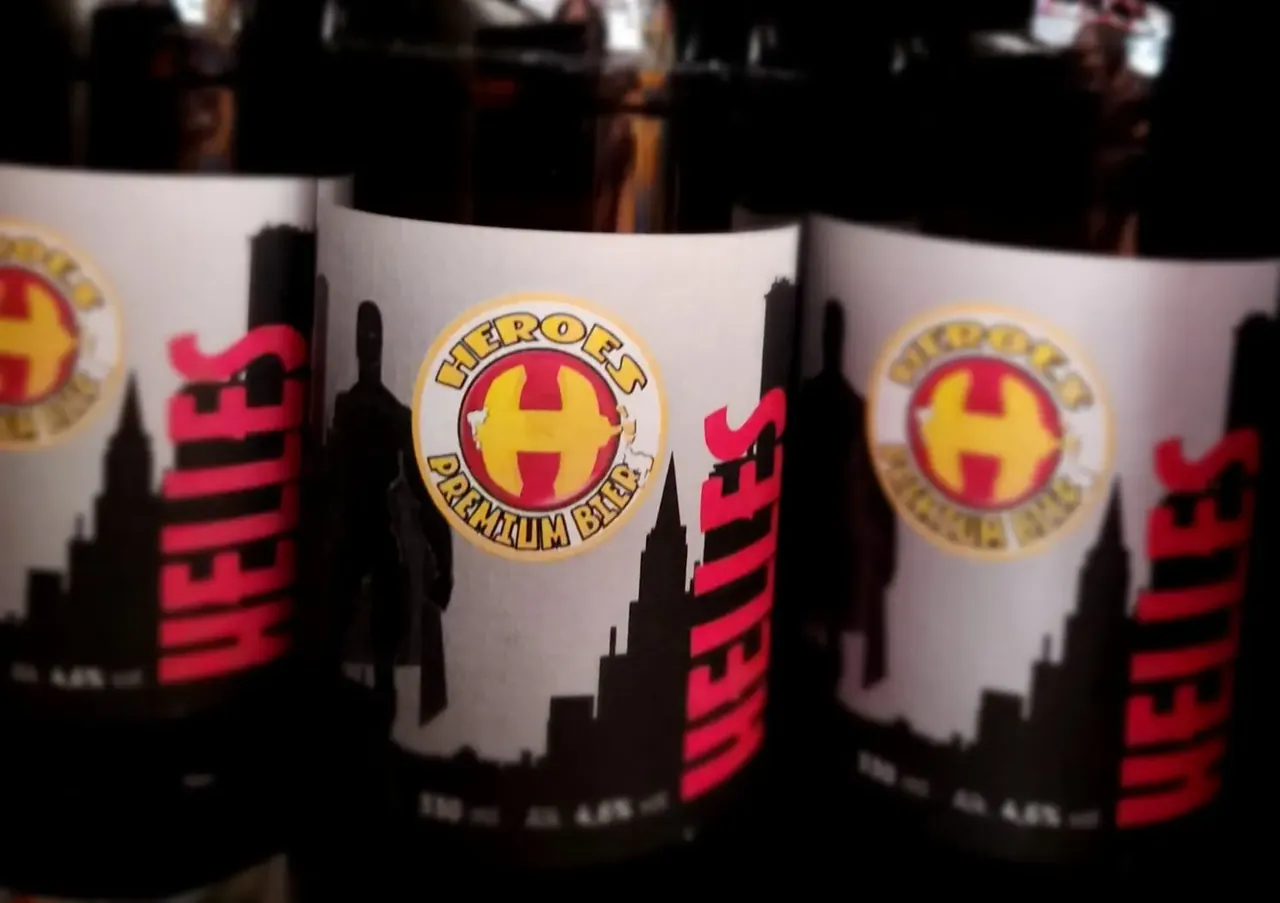 Heroes Bierflaschen mit eigenem Etikett